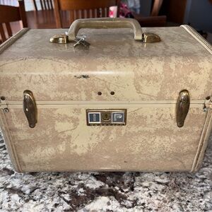 Samsonite 1950’s Vintage Tan Storage Case Luggage